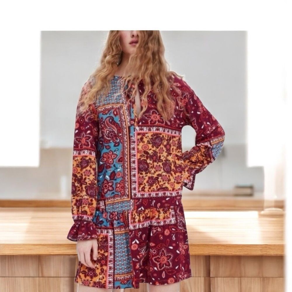 Zara Basic Floral Long  Bell Sleeve Dress Tight Neck Women's Size Small - NWOT